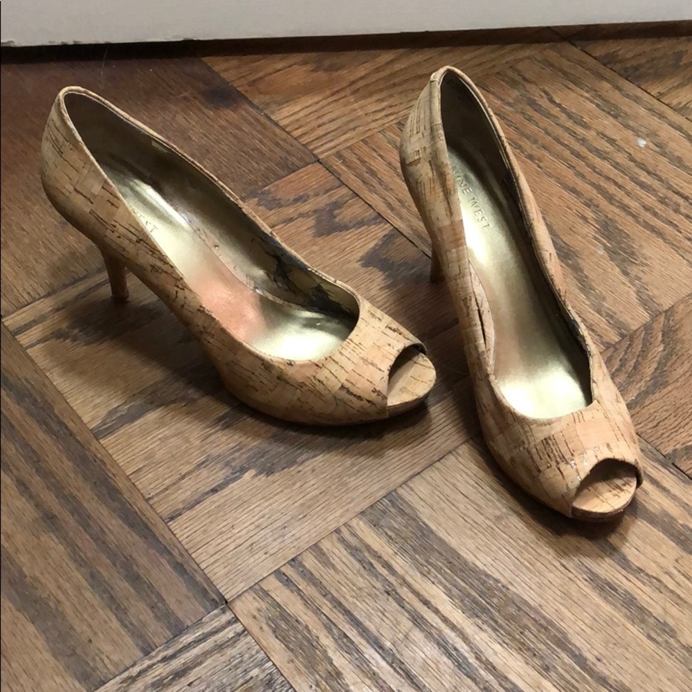 Nine West Wood Inspired Pump